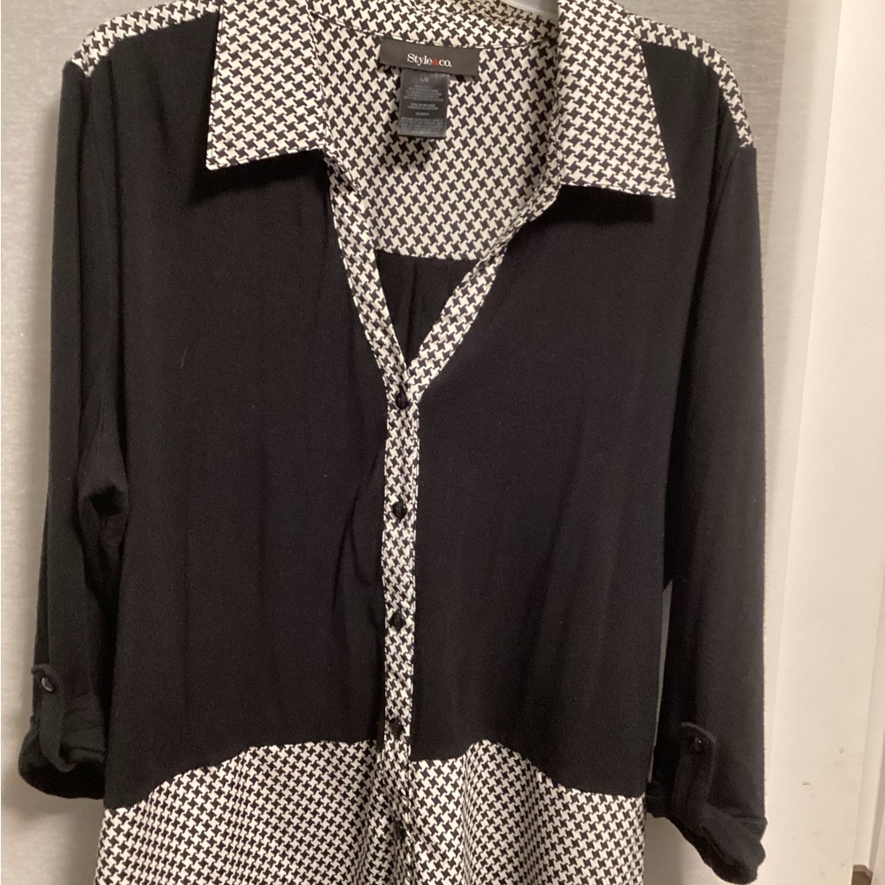 Style & Co Houndstooth Patterned Top - Picture 2 of 3